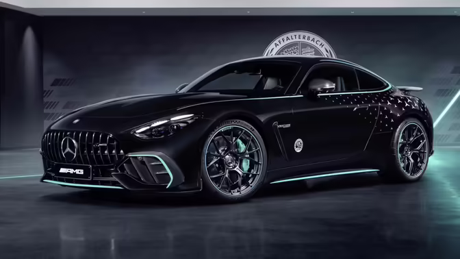 Прототип Mercedes-AMG GT сгорел во время испытаний в Испании