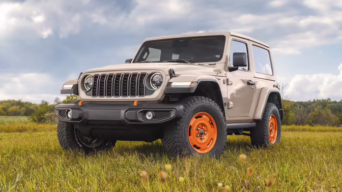 У внедорожника Wrangler появилась спецверсия с отсылкой на первый гражданский Jeep