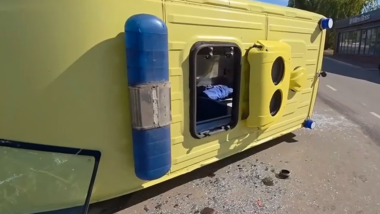 Появилось видео ДТП со "скорой" в Башкирии, в котором пострадали пять человек