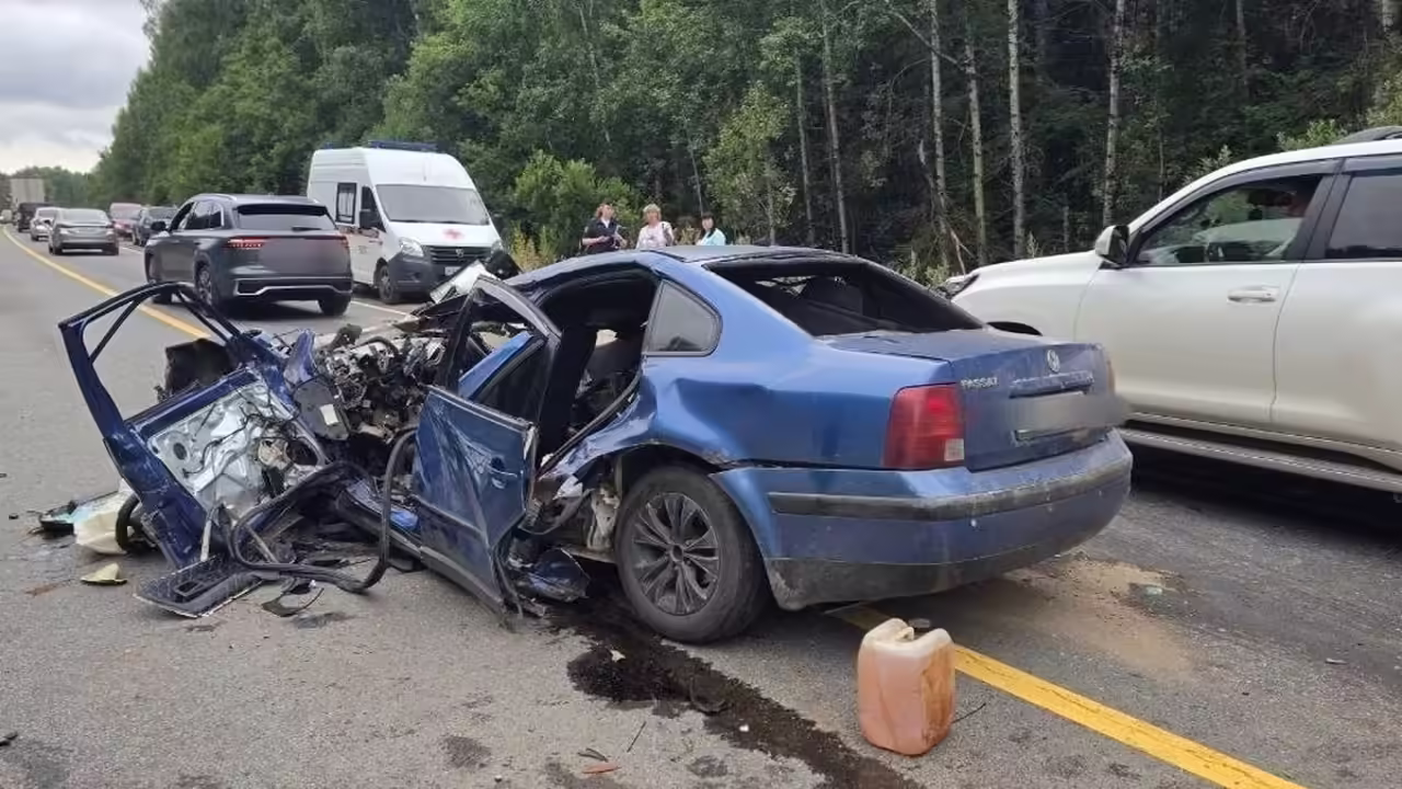 Два водителя и ребенок погибли в ДТП в Ивановской области