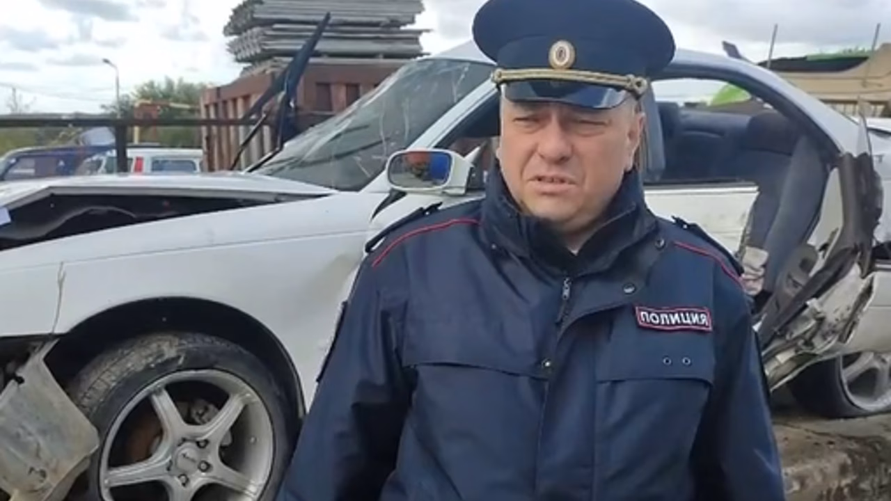 На Сахалине трое подростков на автомобиле родителей пострадали в ДТП