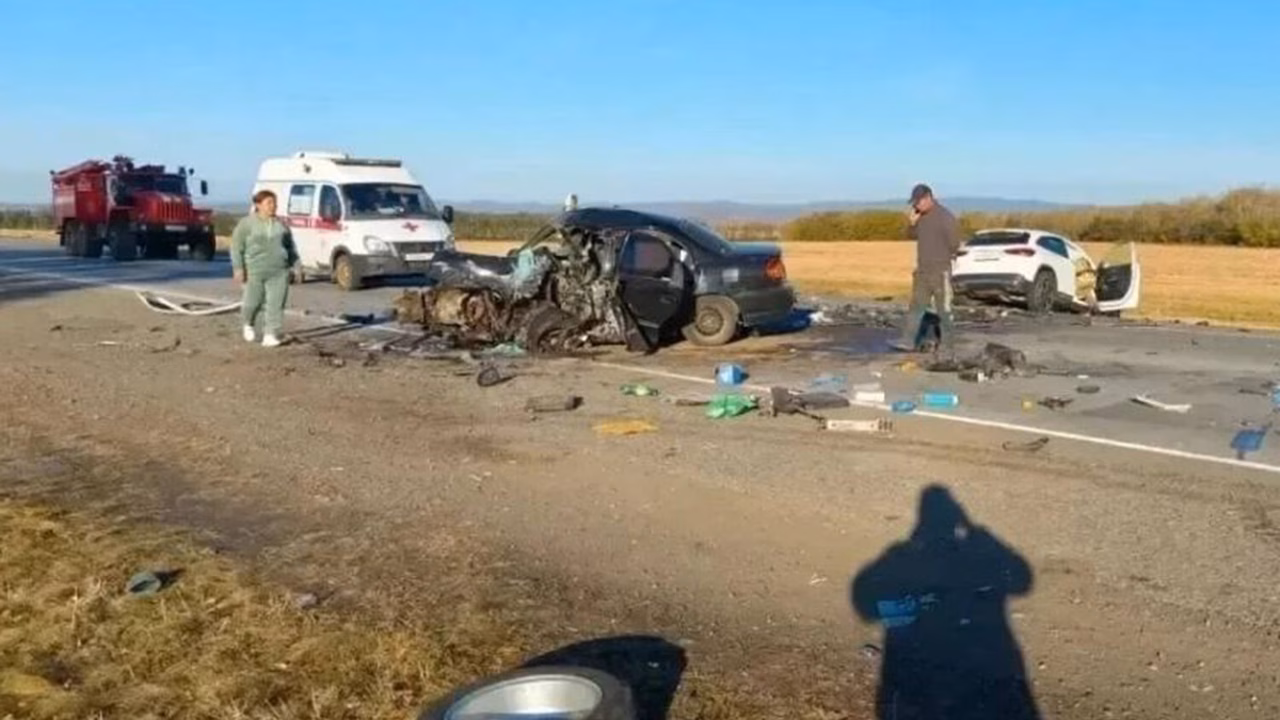 В Башкирии Kia столкнулась с Mercedes