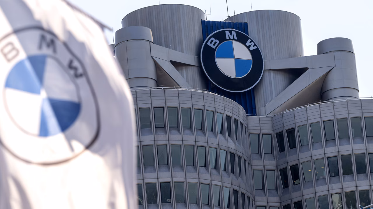 BMW сохранил подразделение в Москве после ухода из России