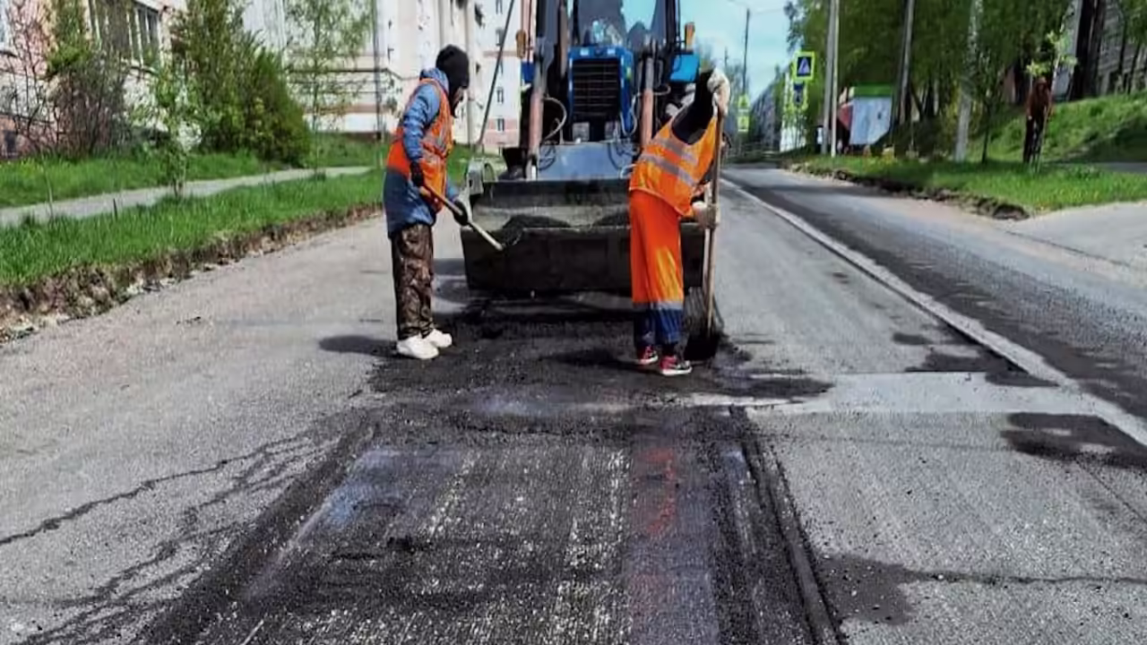 В Костромской области дорожники перейдут на работу без выходных перед зимой