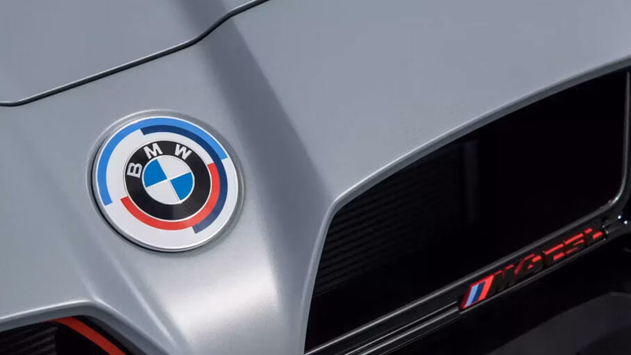 Немецкий концерн BMW сохранил контроль над «БМВ Банком» в России