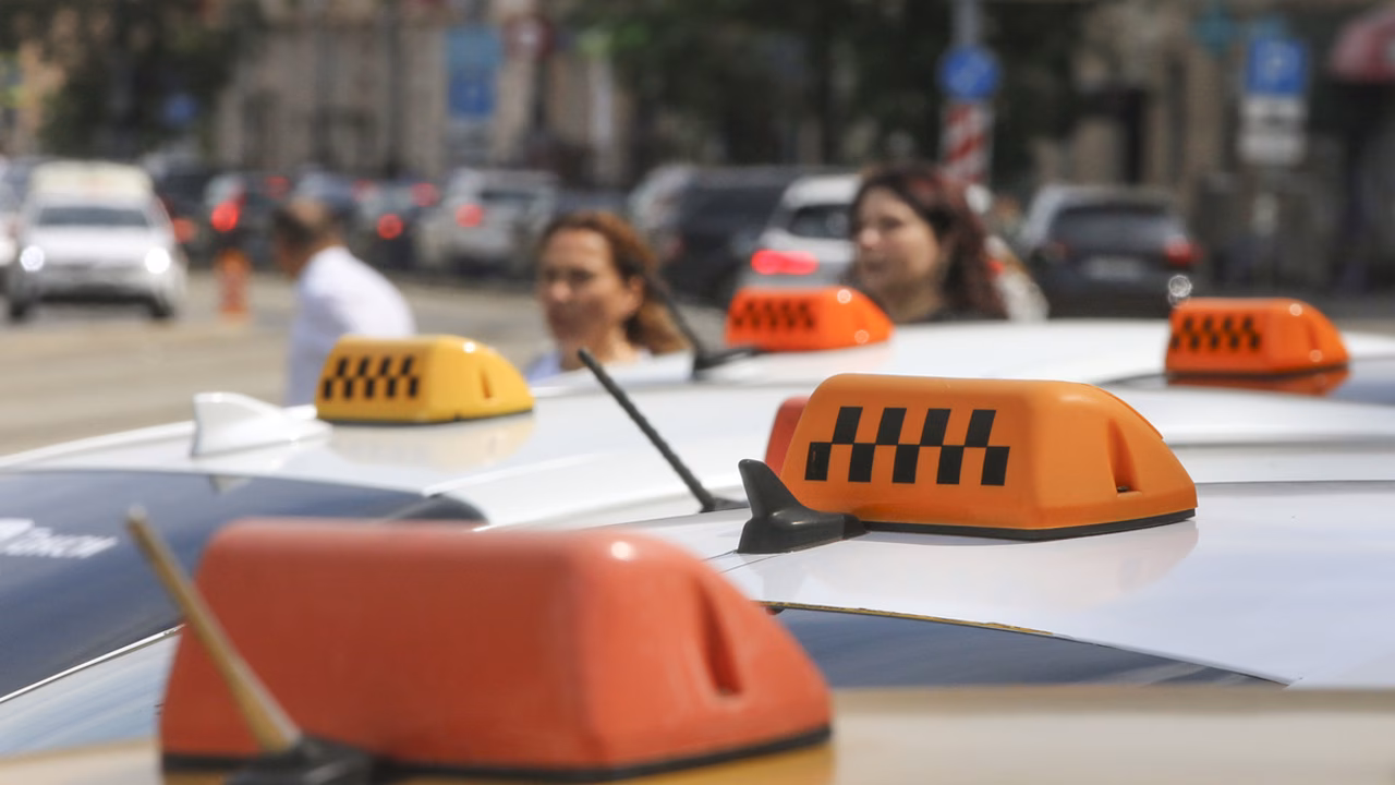 В Москве снижается число ДТП с машинами каршеринга и такси