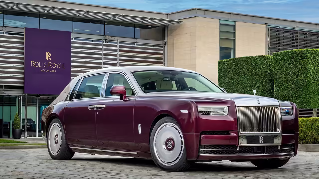 Rolls-Royce потратил девять месяцев, чтобы украсить Phantom морскими ракушками
