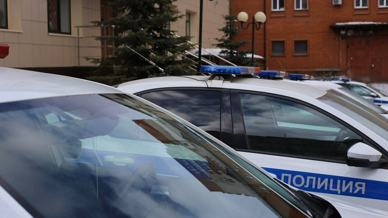 Полиция Кирова раскрыла кражу ВАЗа после «продажи» машины дворником таксисту