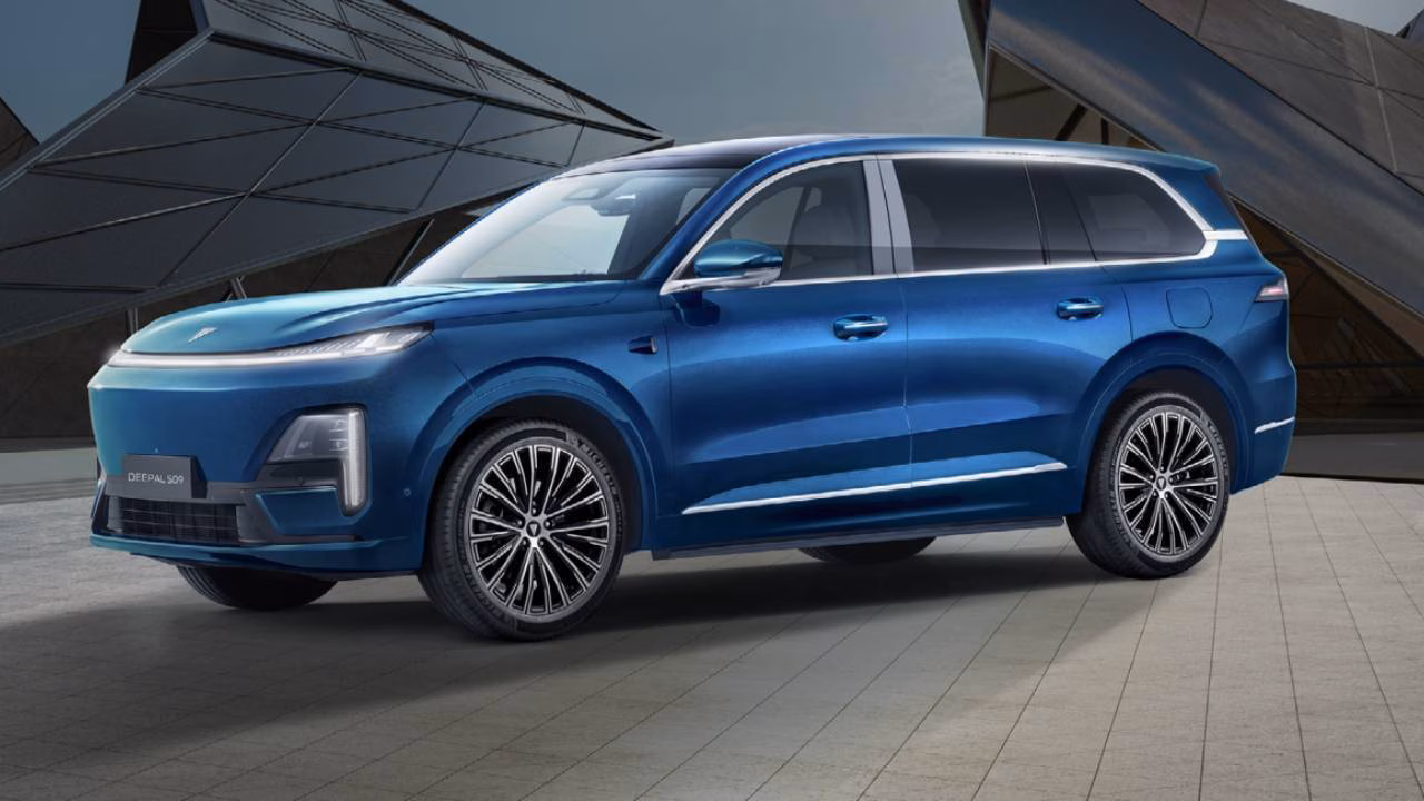 Кроссовер Deepal S09 станет новым флагманом Changan в России