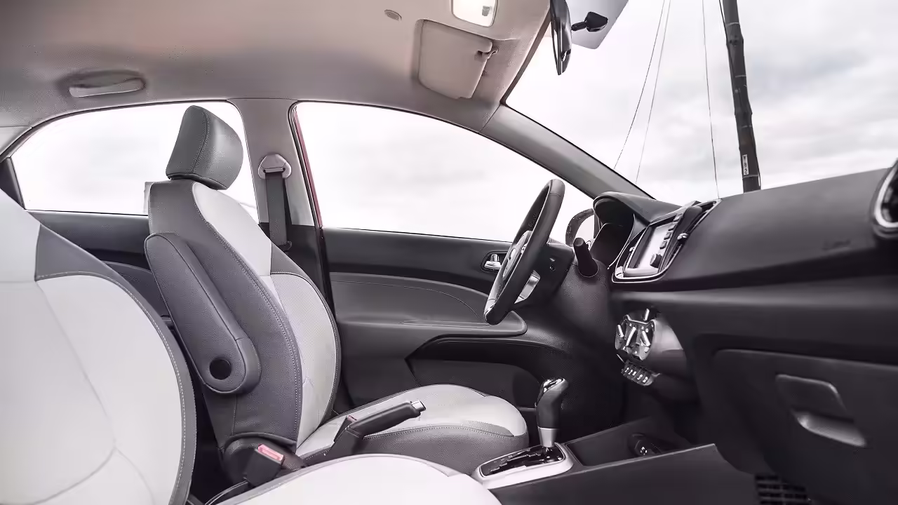 Новые Kia Pegas 2023 года начали продавать в России от 1,65 млн рублей