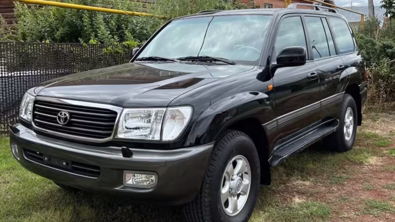 В Тольятти выставили на продажу Land Cruiser за 30 миллионов рублей