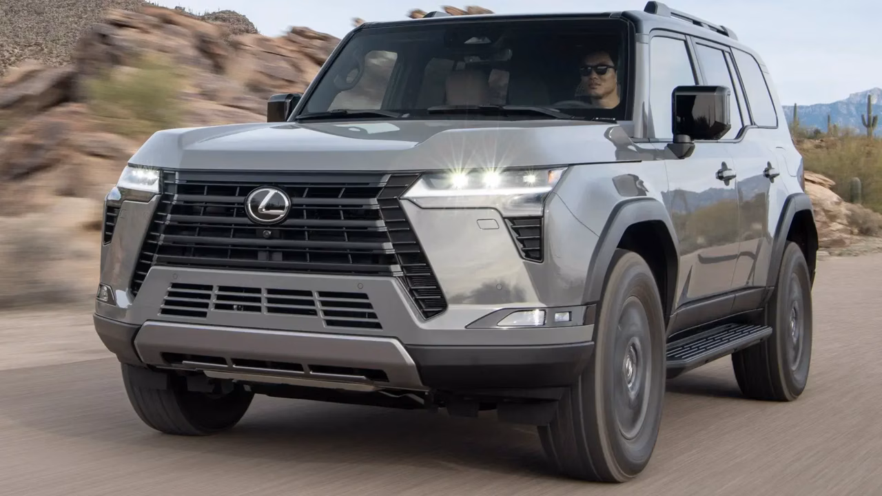 Lexus обновил внедорожник GX: все комплектации получили расширенное оснащение