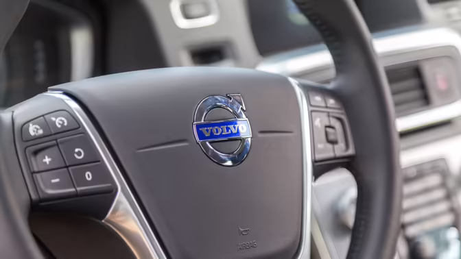 Volvo возвращается в Россию? Компания зарегистрировала логотип