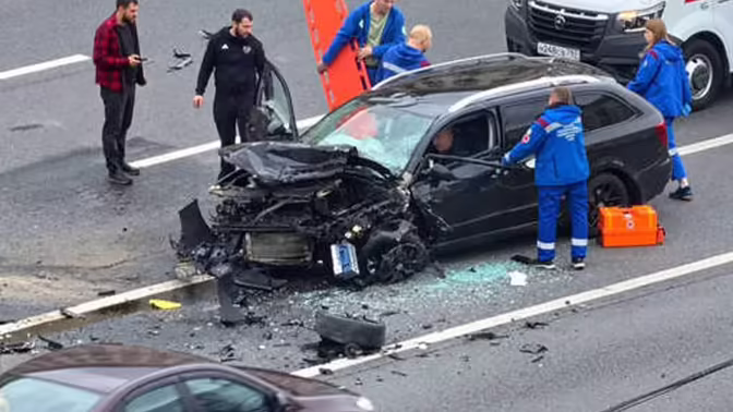 Выезд на встречную полосу стал причиной ДТП на Кутузовском проспекте