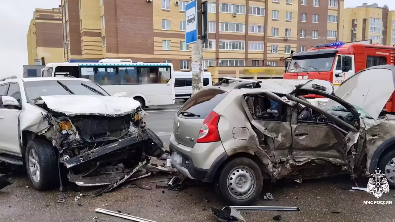 В Костроме женщина погибла в ДТП после поворота через двойную сплошную