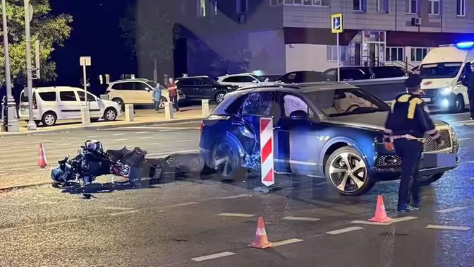 В Москве виновница ДТП на Bentley управляла авто, не имея водительских прав