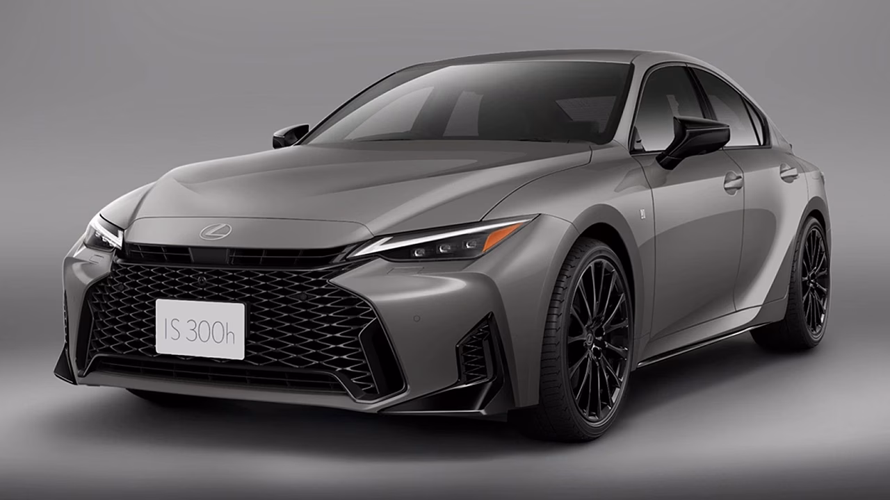 Lexus представил особую стильную версию седана IS: подробности и фото