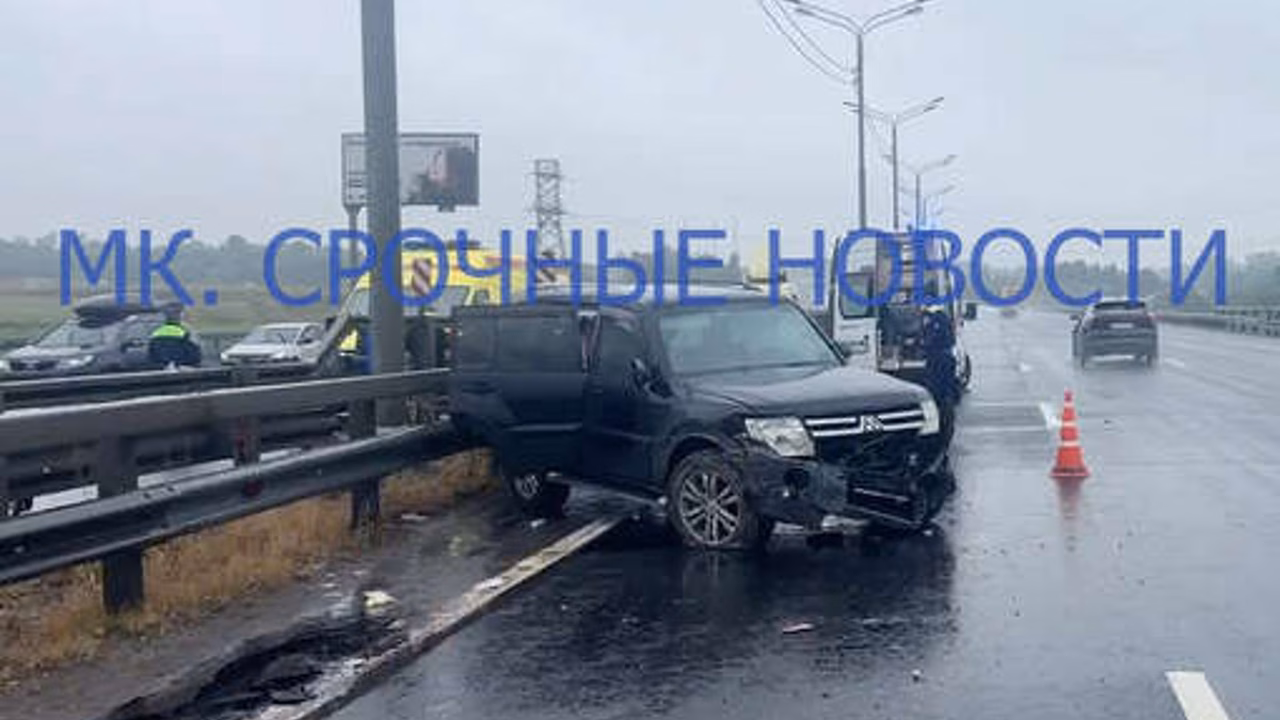 Несовершеннолетние выпали из окна автомобиля в ДТП в Московской области