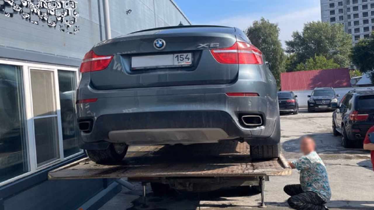 Угнал BMW «покататься»: новосибирец-рецидивист получил условный срок вместо колонии