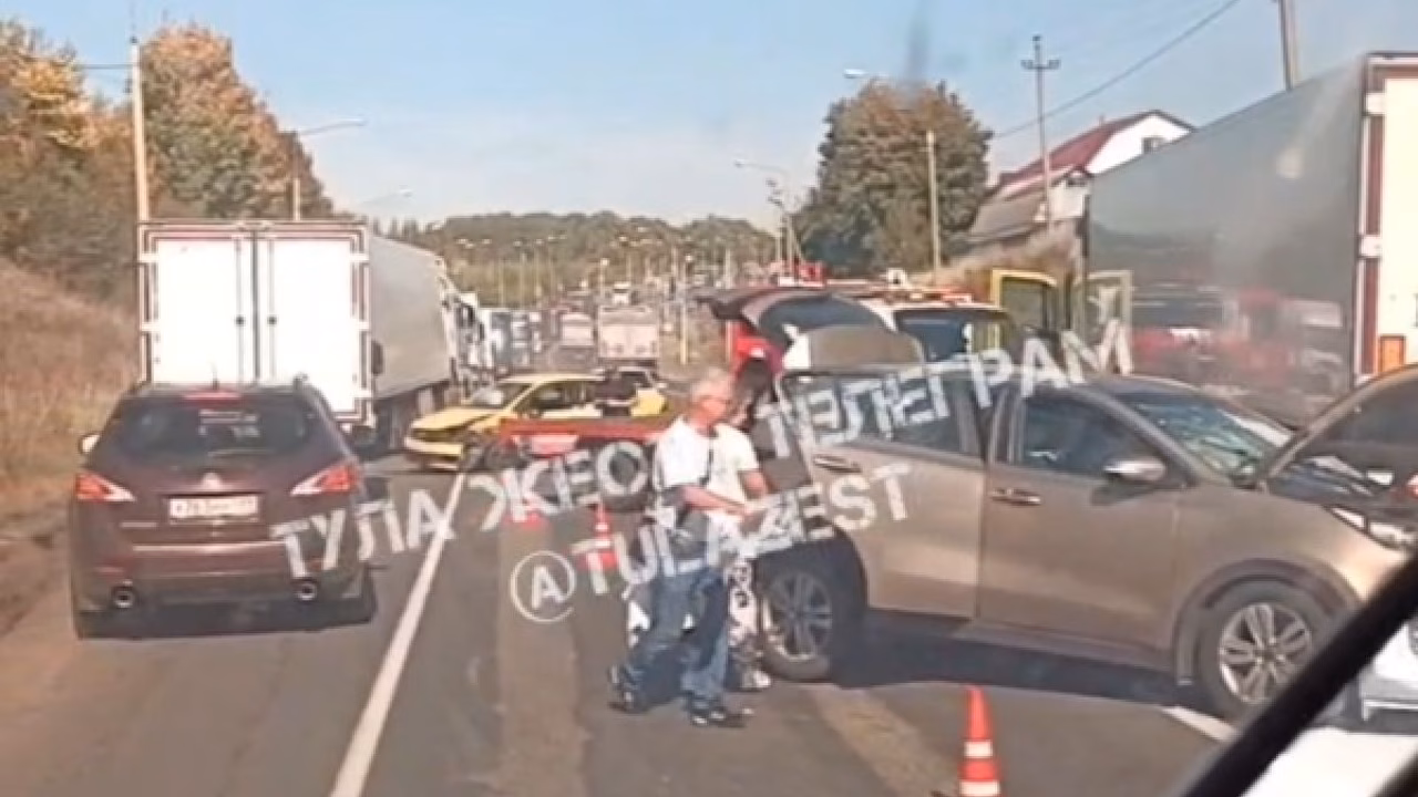 Пассажирка пострадала в ДТП на трассе M-2 в Тульской области