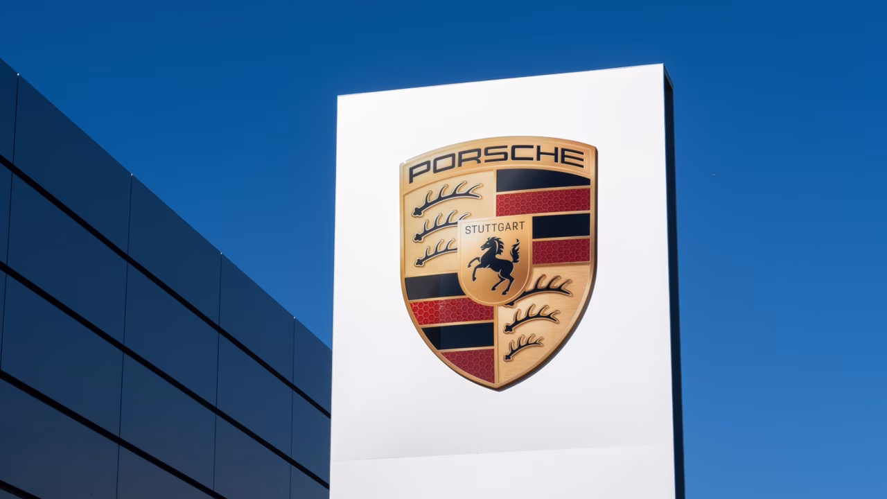 Porsche прокомментировала слухи о новых увольнениях