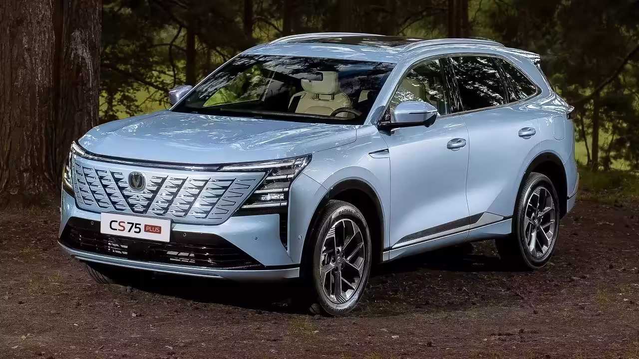 Популярный кроссовер Changan подешевел после локализации