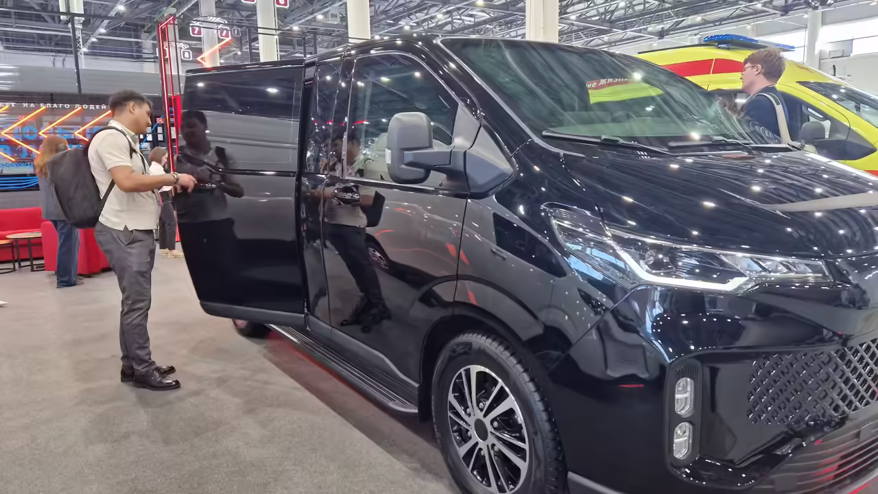 АвтоВАЗ представил SKM M9, защищающий от пуль из пистолета