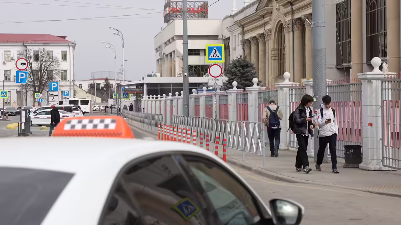 В августе выросла доля автомобилей из такси и каршеринга на площадке