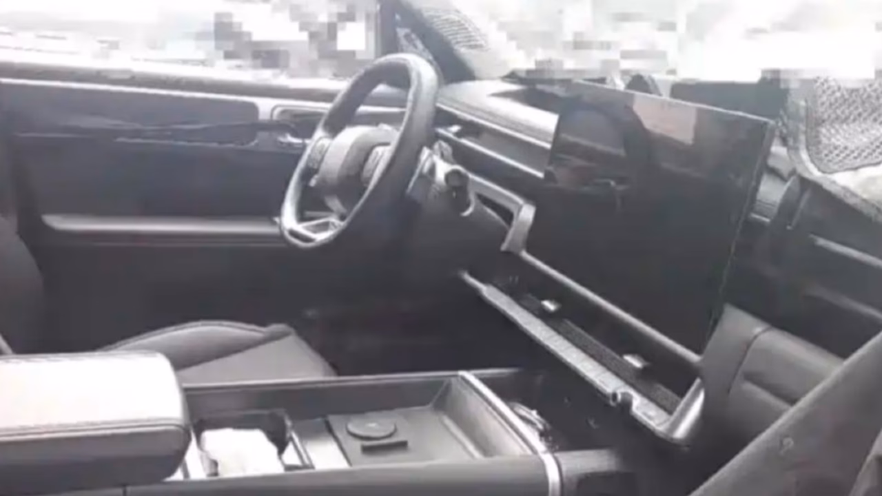 Новый Hyundai Santa Fe прошел процедуру омоложения: как изменился кроссовер