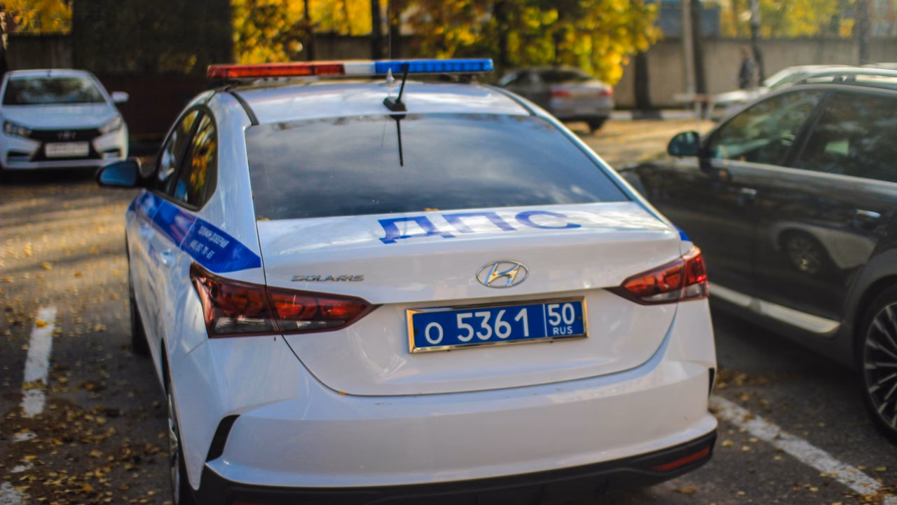 В Люберцах маршрутка столкнулась с автомобилем МЧС