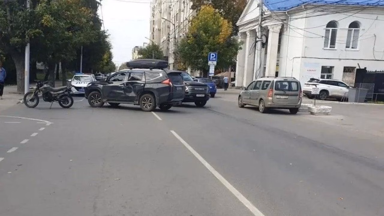В Рязани мотоциклист без прав получил травмы в ДТП