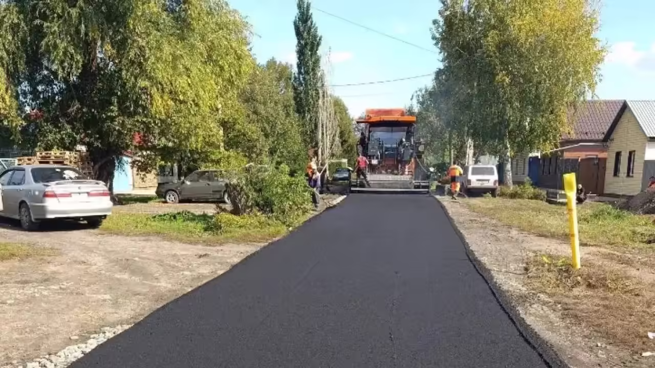 Мэр Сергей Шелест сообщил о рекордном выпуске асфальтобетонной смеси в Омске