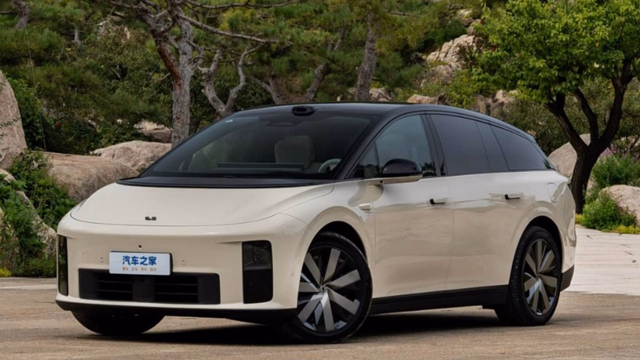 Продажи не пошли: дебют Lixiang i6 отложили из-за бюрократических проволочек