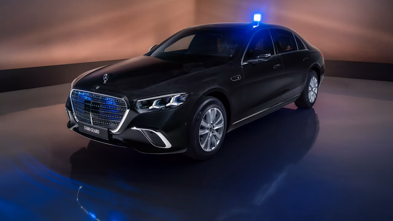 В РФ привезут лимузин за 169 млн рублей, который Mercedes продаёт лишь избранным