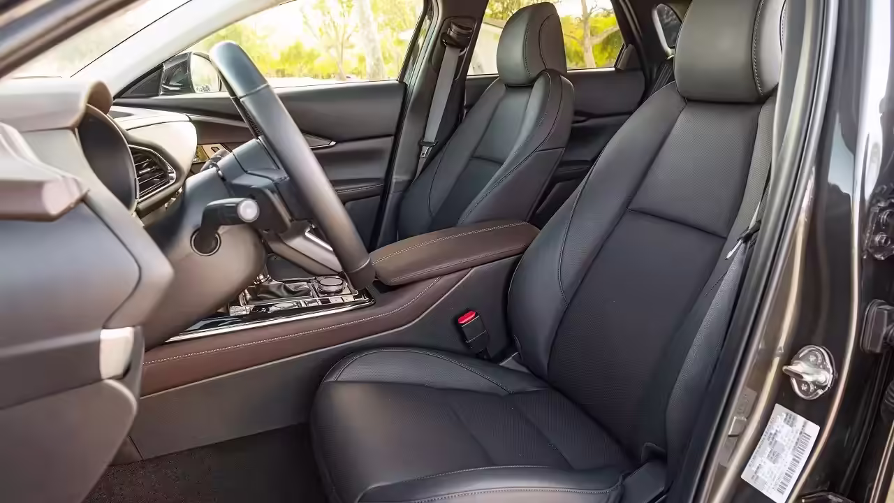 Кроссовер Mazda CX-30 из Китая продают в России от 2,3 млн рублей