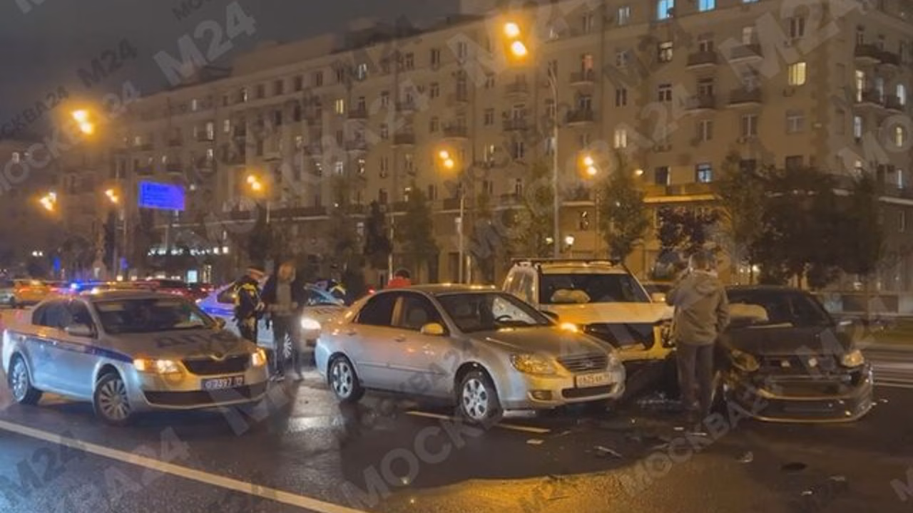 Прокуратура контролирует расследование причин аварии на Ленинградском проспекте в Москве