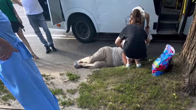 В Ульяновске пассажирка выпала из движущейся маршрутки