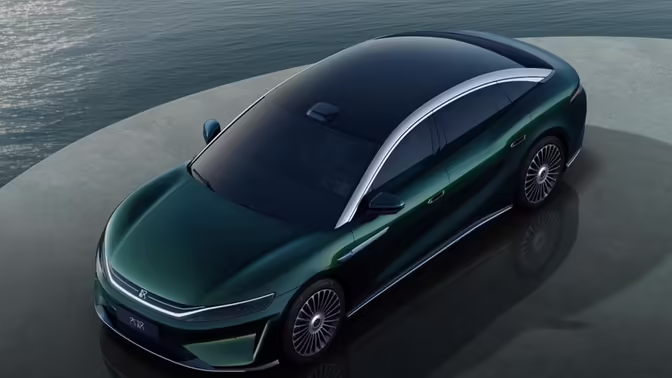 Флагманский седан BYD Dahan показали без камуфляжа