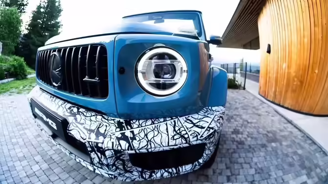 Mercedes-Benz показал фото нового G-Class Cabriolet
