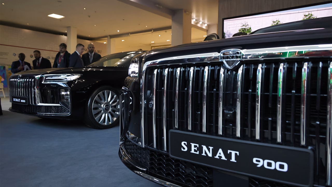 В России начались продажи отечественных представительских седанов Senat 900