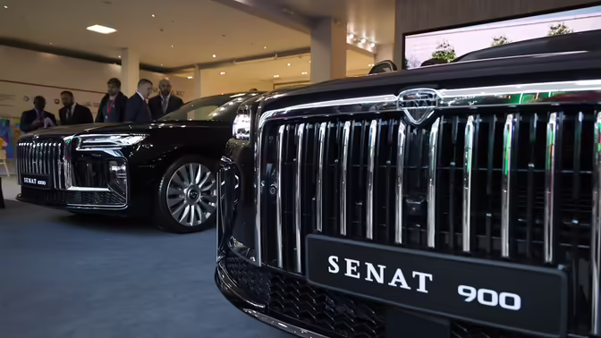 В России начались продажи отечественных представительских седанов Senat 900