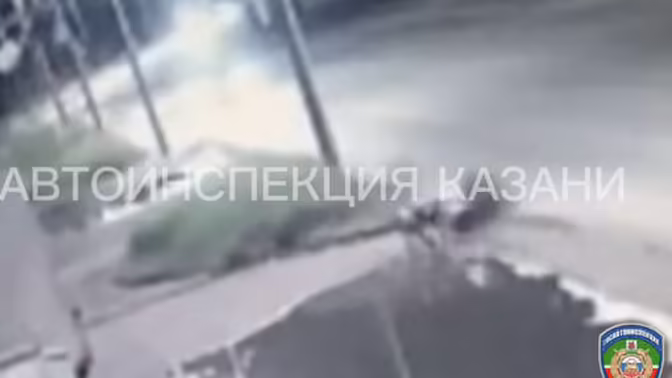 В Казани байкер врезался в столб и погиб
