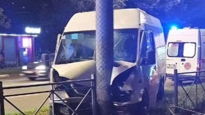 Прокуратура поставила на контроль проверку после ДТП с маршруткой в Видном