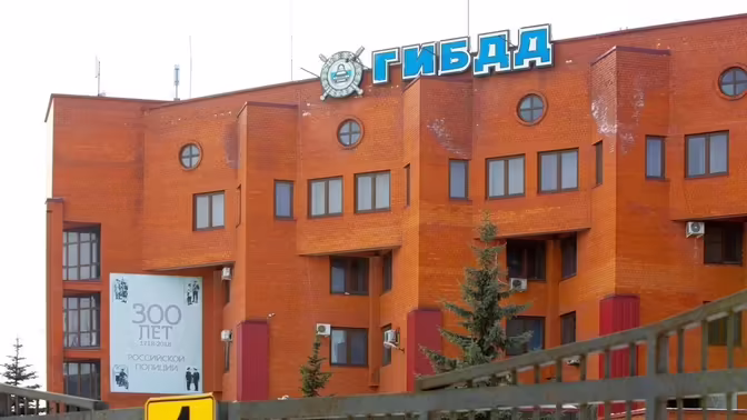 Липецкие водители, лишённые прав, сдают теорию в одном месте