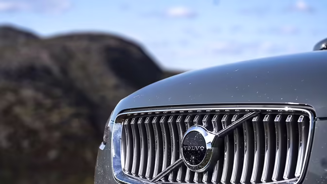 Volvo готовит преемника люксового седана S80: V6 и платформа Geely
