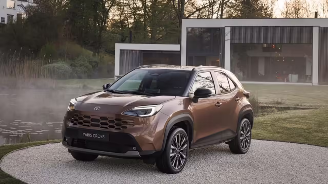 В России начались продажи кроссовера Toyota: по цене Lada, льготный утиль