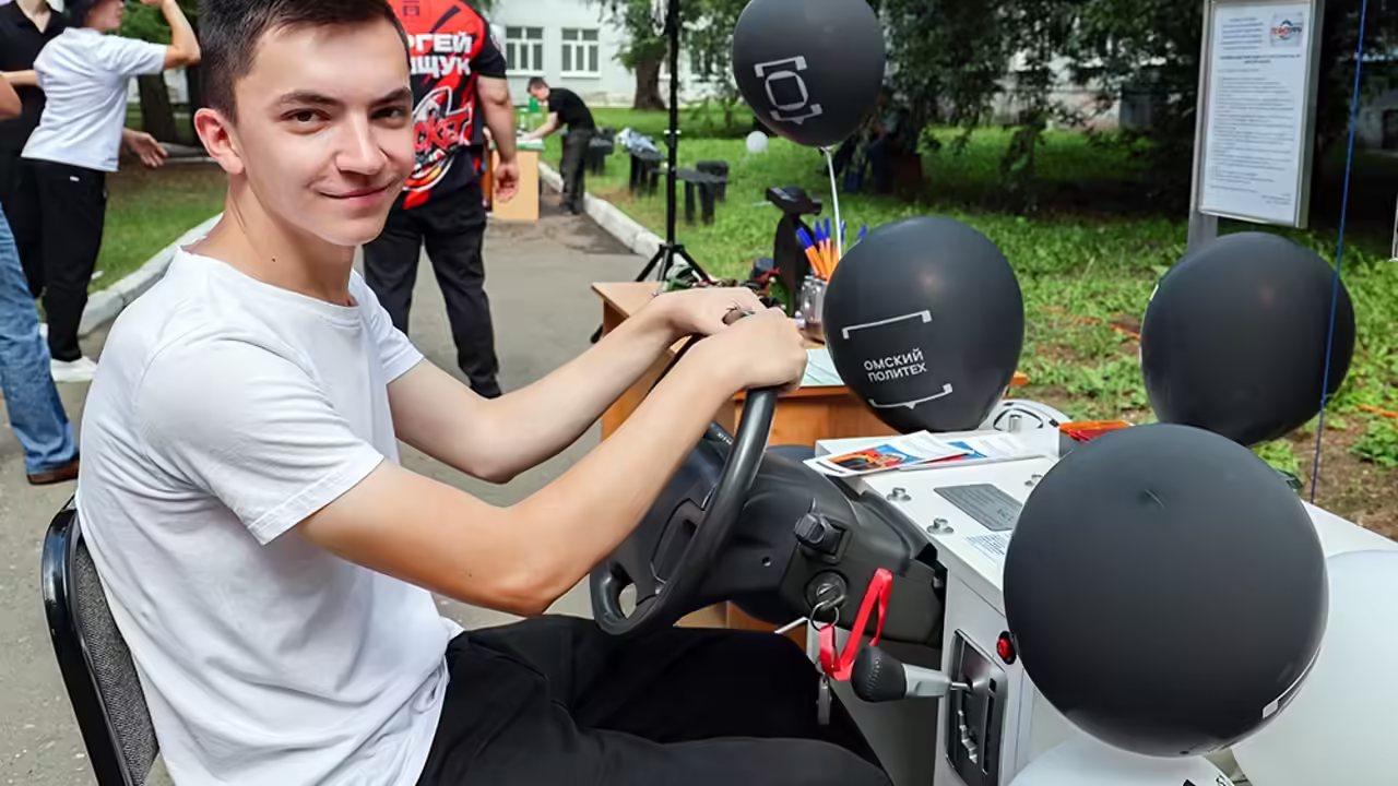 Омские инженеры создали автотренажер для отработки навыков вождения