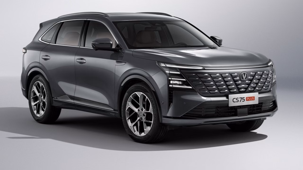 Мужчина угнал Changan CS75 Plus, пока хозяин спал на пассажирском кресле