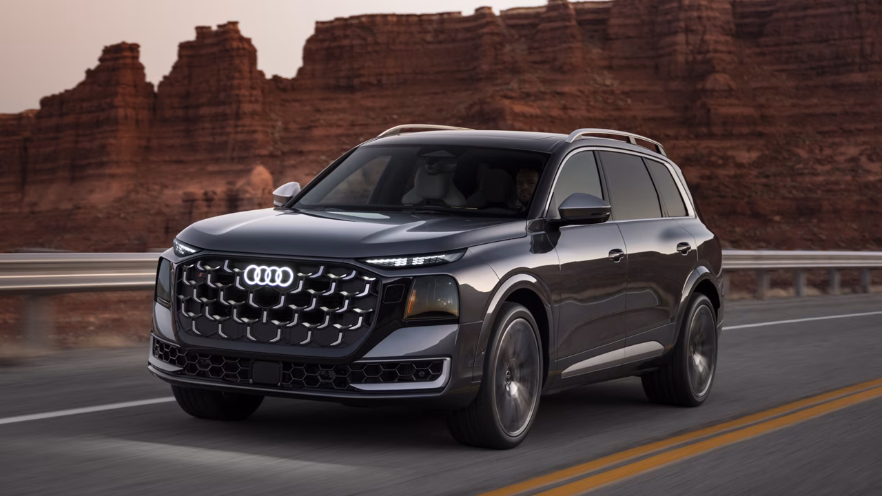 Audi полностью представила полноразмерный кроссовер Q9