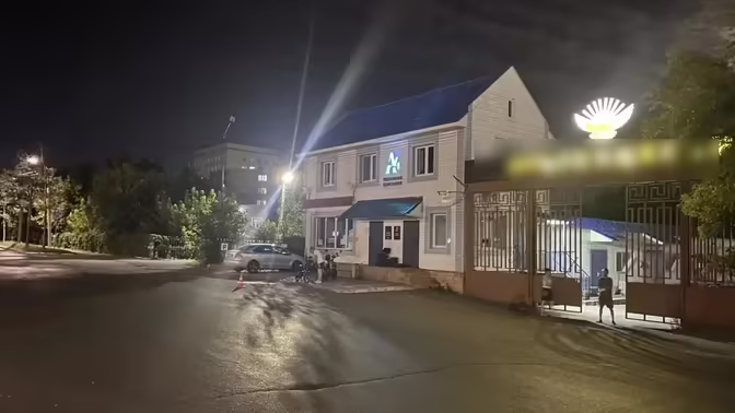 В Оренбурге столкнулись два электросамокатчика. Один из них госпитализирован
